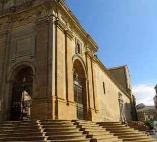 Dekorative Treppe zum Dom