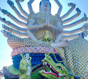 Wat Plai Laem