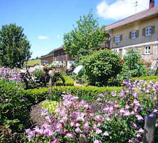 Bauern- und Kräutergarten