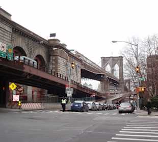 Бруклинский мост в Нью-Йорке