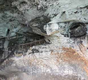 Sichtbare Stege oberhalb