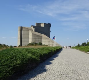 Denkmal Gründer des bulgarischen Staates