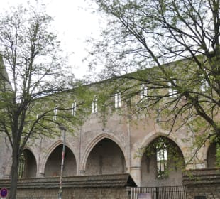 Bei der ehemaligen Barfüßerkirche in Erfurt