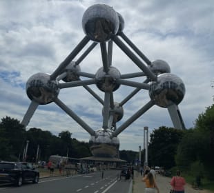 Das sehr schöne Atomium aus der Weltausstellung vo