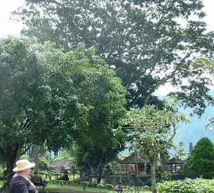 Erholungspunkt mit Blick zum See