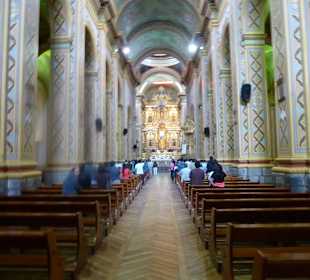 Gottesdienst un der Kirche