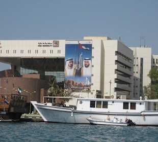 Auch hier legen Luxusyachten an