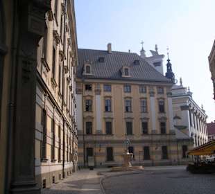 Außenansicht der grandiosen Uni