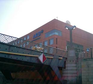 Hauptstadtstudio der ARD direkt an der Spree