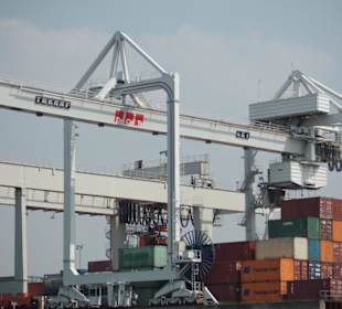 Containerhafenbereich