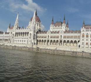 Parlamento desde el rio