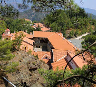 Straße zum Felsengrab