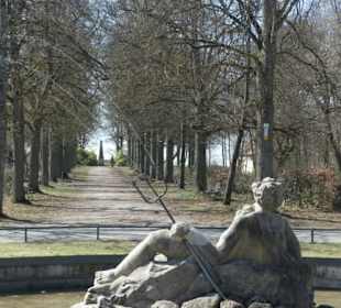 Der Neptunbrunnen im Schlosspark