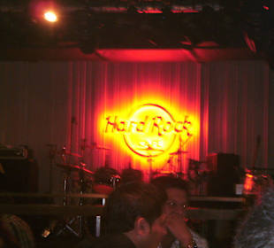 Hard-Rock Café Logo auf der neuen Bühne