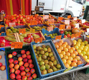 Rundgang über den Wochenmarkt Pferdemarkt