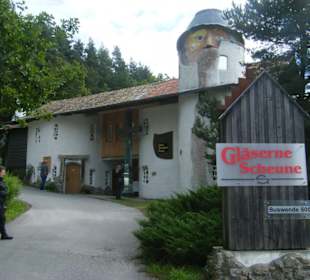 Außenansicht der Gläsernen Scheune