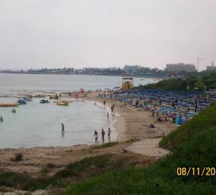 Öffentlicher Strand 2 Minuten vom Hotel