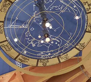 Decke der 0.Etage mit Planetenbrwegung