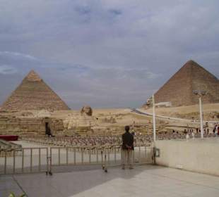 Pyramiden mit Sphinx