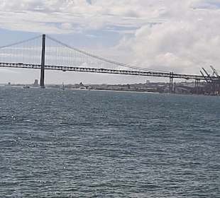 Vasco da Gama Brücke 