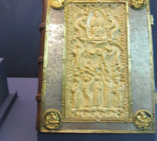 Elfenbeinschnitzerei  / um 870 / s.u.