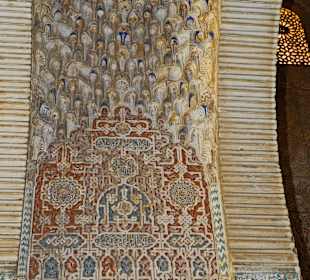 Rundbogen von Innen verziert