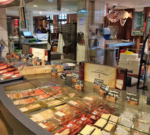 Blick in den Verkaufsraum bei Fiedlers