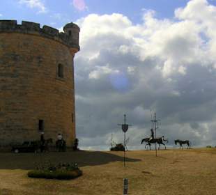 Turm mit Don Quichote und Gefolge