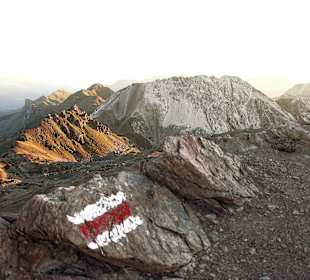 Wanderweg Markierung am Rothorn
