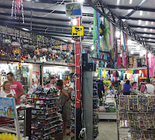 Einkaufsmöglichkeiten um die Ecke