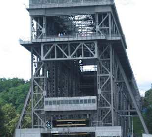 Europas größter Schiffsfahrstuhl