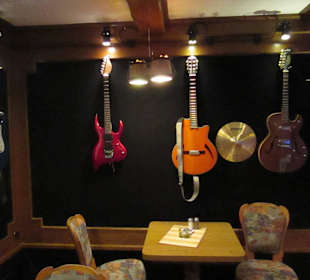 Pub Restaurant Piano