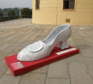 Во дворе замка