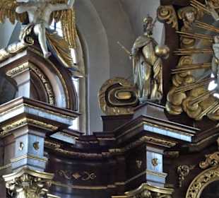 Barocke Verzierung des Altars