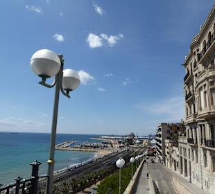 Schöne Stadt Tarragona / Stadtbalkon