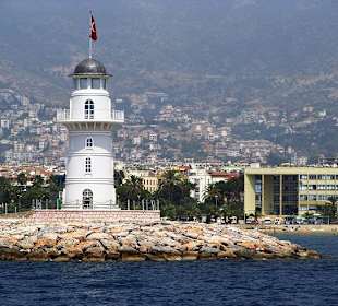 Маяк возле Башни