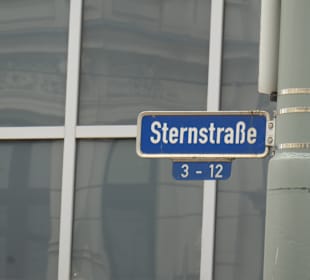 Blick vom Hasselbachplatz zur Sternstraße