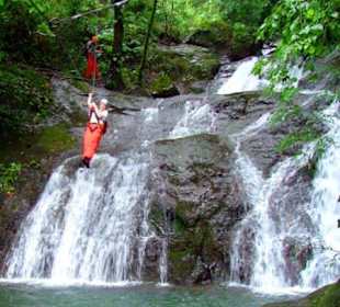 Wasserfälle auf der Canopy Tour in Costa Rica