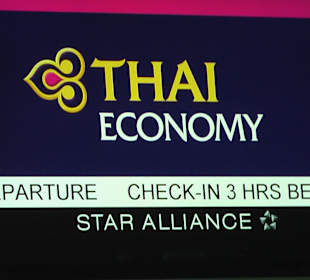 Terminal 2 - CJECK IN " Thai Airways
