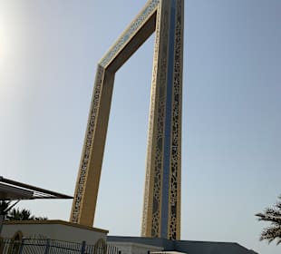 The Dubai Frame