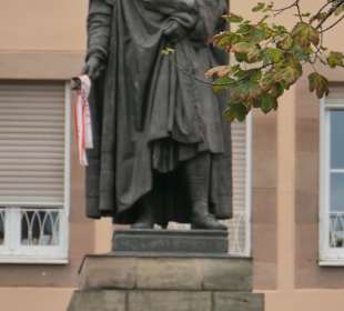 Statue Albrecht Dürer auf dem Albrecht-Dürer-Platz