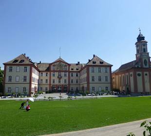 Schloss und Kirche