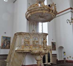 Die Kanzel der Kirche St. Andreas
