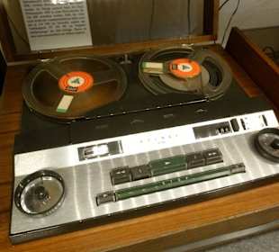 Rundgang durch das Rundfunkmuseum Bremen