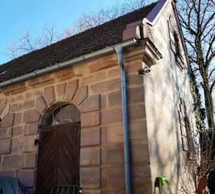 Hinteren Nebengebäude vom Schloss