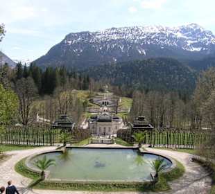 Blick aus Richtung Grotte