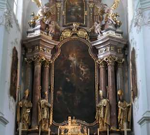 Die Stiftskirche St. Peter von Salzburg