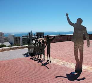 Verbinde diese Kette mit deinen Händen