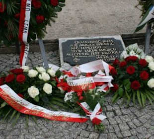 Blumengebinde von Lech Walesa