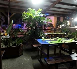 Terrassenplätze des "Chez Les Twins"